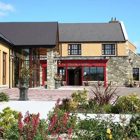 Hotel Silver Tassie &