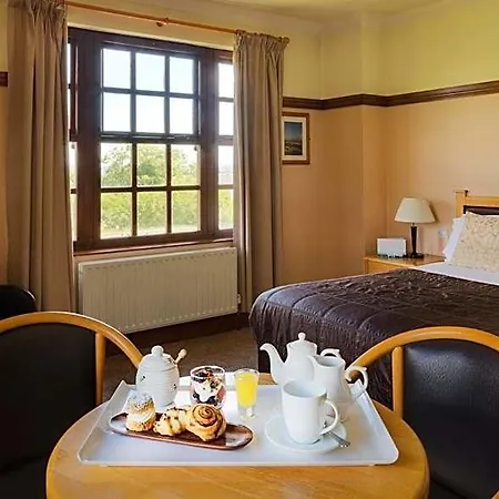 Hotel Silver Tassie & 4*