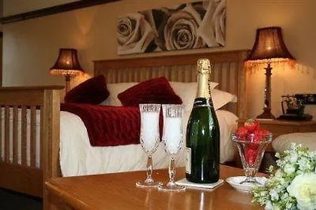 Silver Tassie & Hotel