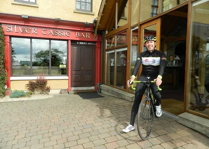 Silver Tassie & ليتيركيني