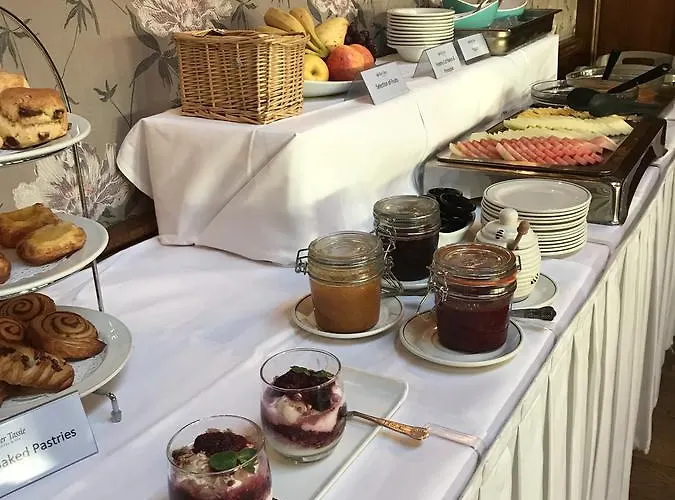 Silver Tassie & فندق 4*