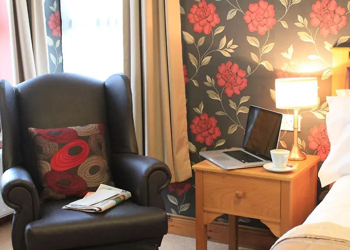 Hotel Silver Tassie &